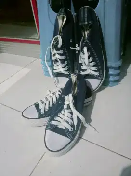 Couple shoes di buang sayang