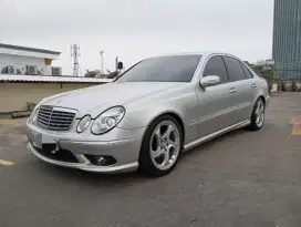 Ciamik low km Mercedes Benz E240 At 2003