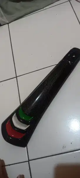 Tameng depan vespa sprint dan primavera