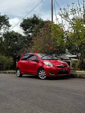 Toyota Yaris E AT 2012
