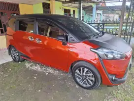 Silahkan Bandingkan termurah Sienta V Simpanan