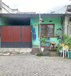 Rumah Oma Indah Menganti Blok F8 No 31 Bringkang Menganti Gresik
