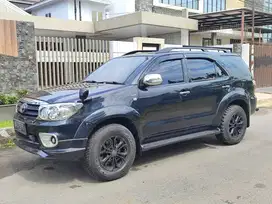 Dijual Toyota Fortuner 2.7 G Matic Tahun 2010