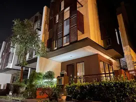 DIJUAL RUMAH FULLY FURNISHED PREMIUM – GREENWICH WHELFORD BSD