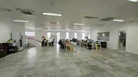Office space 400 m type Deluxe sudah furnished di Taman Tekno BSD City