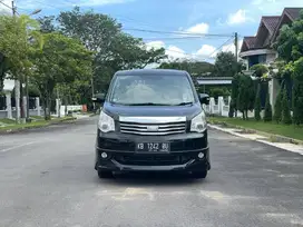 Dijual Toyota Nav1 2.0 V Matic Tahun 2013