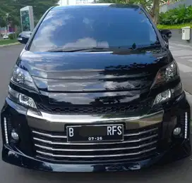 Toyota Vellfire GS AT 2013