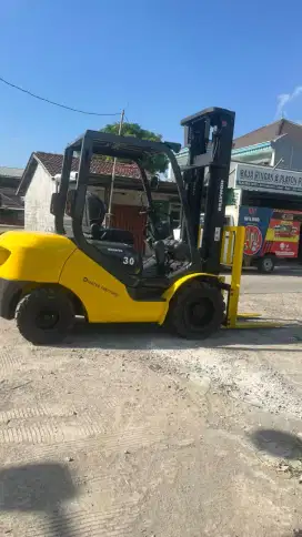 Forklift Komatsu 3 Ton,Tiang 4 Meter,Manual,FD30-17,Tahun 2017