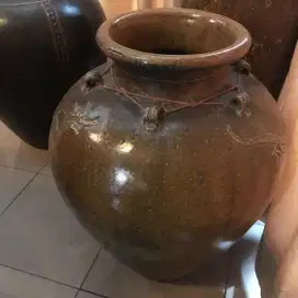 Dijual guci-guci antik (nego)