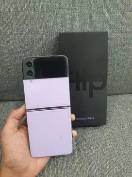 Samsung Z Flip 4 8/256 GB Fullset