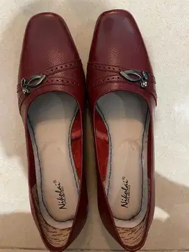 Sepatu Pantofel Formal Kantor Wanita Ukuran 38
