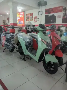 Sepeda Dan Motor Listrik Cash & Kredit Uwinfly D75