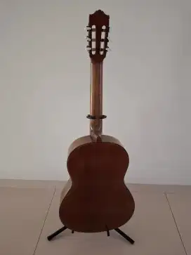 Yamaha Gitar Akustik Nylon CG-110A