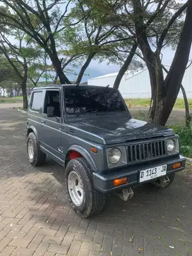 Suzuki Jimny 1987 Bensin