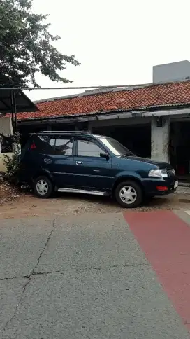 Toyota kijang kapsul