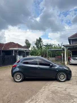 Mazda 2 2012 Bensin