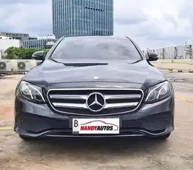 Mercedes Benz E250 W213 Tahun 2016 Automatic Hitam metalik