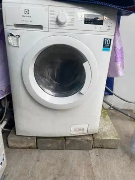 Electrolux UltimateCare 300 — EWW 8024 D3WB — 2 in 1 washer