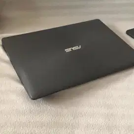 Laptop Asus x453s Intel Celeron Second