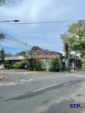 Disewakan rumah usaha jalan semeru malang