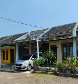 Disewakan Rumah Cluster Siap Huni, Lokasi Strategis & Tenang