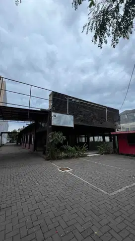 SEWA TEMPAT USAHA STRATEGIS DEKAT PERUMAHAN ELIT JL. ARIF RAHMAN HAKIM