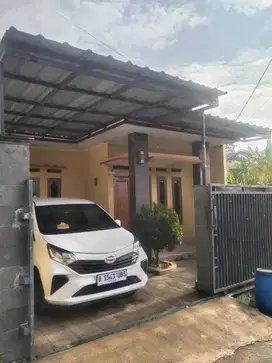 Rumah komplek griya Cinunuk lt118 490 juta
