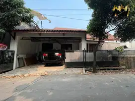 Dijual Rumah Seberang Mall Grand Metropolitan Kota Bekasi