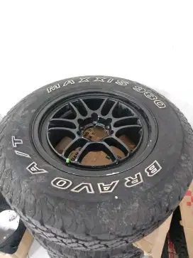 Ban Maxxis AT 980 275/65/R18 + Velg