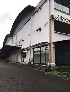 Disewakan Gudang 3 Lantai Luas & Strategis di Taman Tekno BSD City Tgr