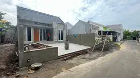 DIJUAL RUMAH LUAS DAN TERJANGKAU DI SLEMAN DEKAT PASAR GODEAN