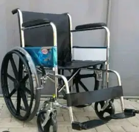Di jual kursi roda minus pemakaian sebentar aja
