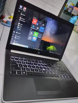 laptop HP 14cm .Ram 8gb/SSD . Keyboard nyala. Normal