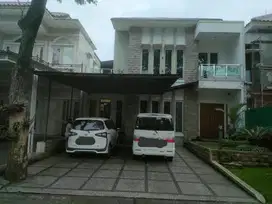 Dijual Murah Rumah Ditaman Diponegoro jl Gunung Pelangi Furnished
