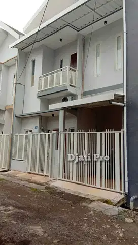 Dijual Rumah 2 Lantai Di Medokan Sawah Timur, Rungkut, Dekat OERR