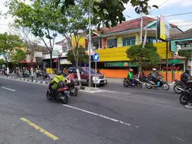 Ruko usaha pinggir jalan raya mentri supeno umbulharjo
