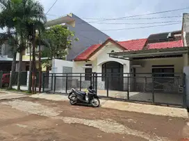 Rumah siap huni komplek taman Rahayu dkat tki cigondewah Kopo Bandung