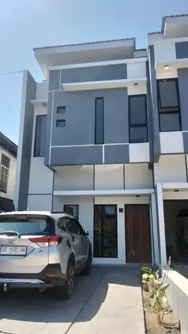 RUMAH DEKAT KAMPUS UNM MAKASSAR PETTARANI