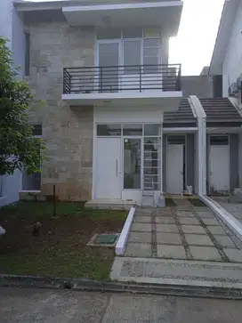 RUMAH DI SERPONG NATURA SUDAH BAGUS DAN RAPI