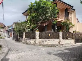 Rumah 2 lantai murah sangat strategis plemburan jalln kaliurang KM 7