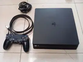 Ps4 dijual cepat