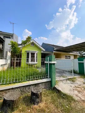 Rumah 1 lt lingkungan asri 5 menit ke Tol Grand Wisata bisa KPR & Nego