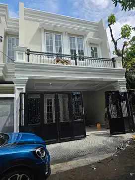 RUMAH MEWAH JL MON EMMY SAELAN ALAUDDIN, DKT UNISMUH