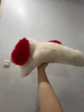 Boneka guguk merah putih