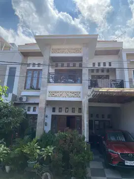 Dijual rumah mewah full furnish di daya ready unit