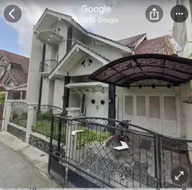 Rumah 2 lantai siap huni barat kampus UPN seturan