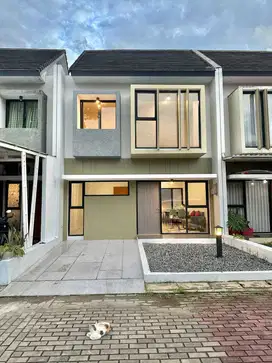 Turun Harga! Jual BU! Rumah Siap Huni Mewah di Town House Bojongsari