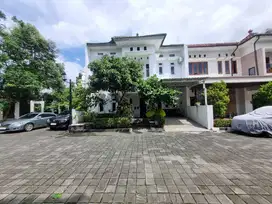 Rumah dalam perumahan pondok permai belakang hotel hyatt