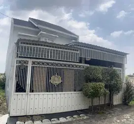 Di Jual Rumah Villa Lantai 2 Kota Batu Griya Permata Full Furniture
