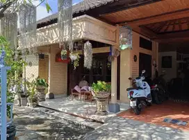 DIJUAL RUMAH DAN KOST-KOSTAN  LOKASI AREA MONANG MANING